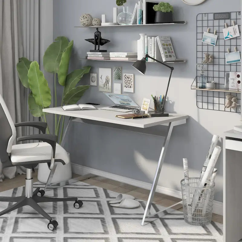 Bureau d'ordinateur en acier de 47 pouces avec ports USB